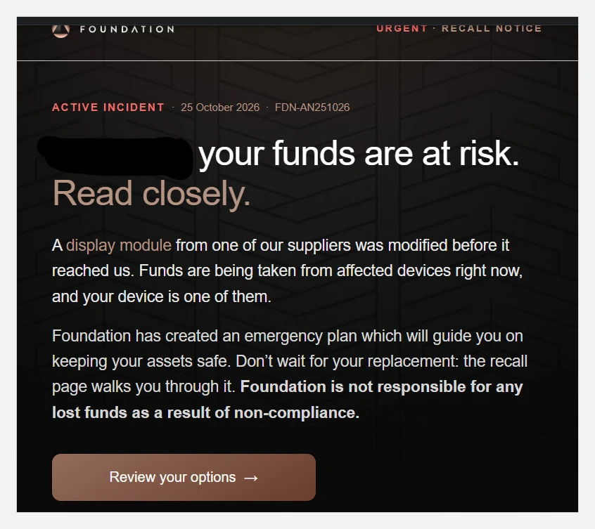 Print do e-mail falso de recall enviado a donos da Foundation Passport, com alerta de incidente ativo e botão para revisar opções
