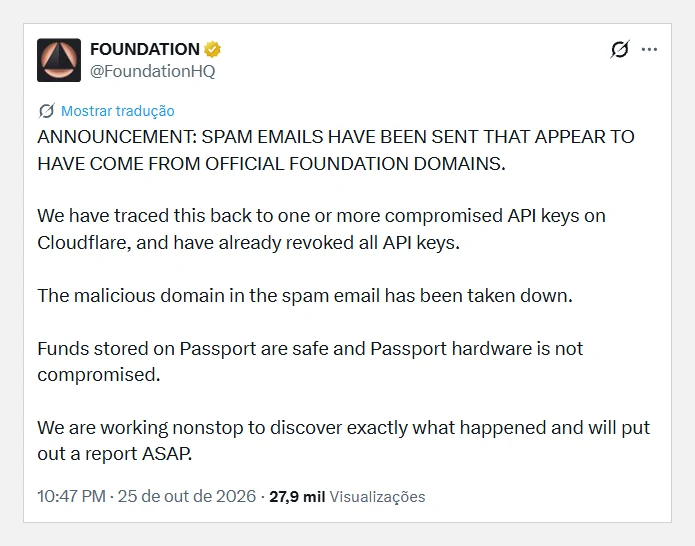 Print do comunicado da Foundation no X sobre e-mails falsos enviados de domínios oficiais e chaves de API da Cloudflare comprometidas